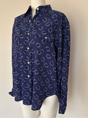 FINAL! Banana Republic Navy Blue Printed Pearl Snap Button-Down Shirt